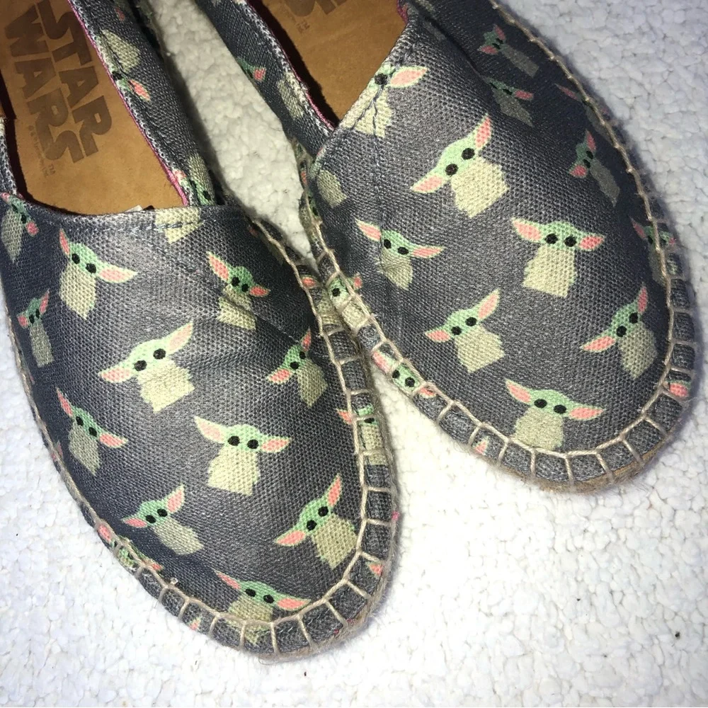 Ubuntu shoes baby yoda grogu Star Wars women’s 6 canvas espadrille The Child